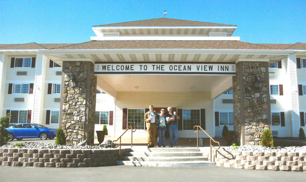 Oceanview Inn And Suites Crescent City Exterior photo